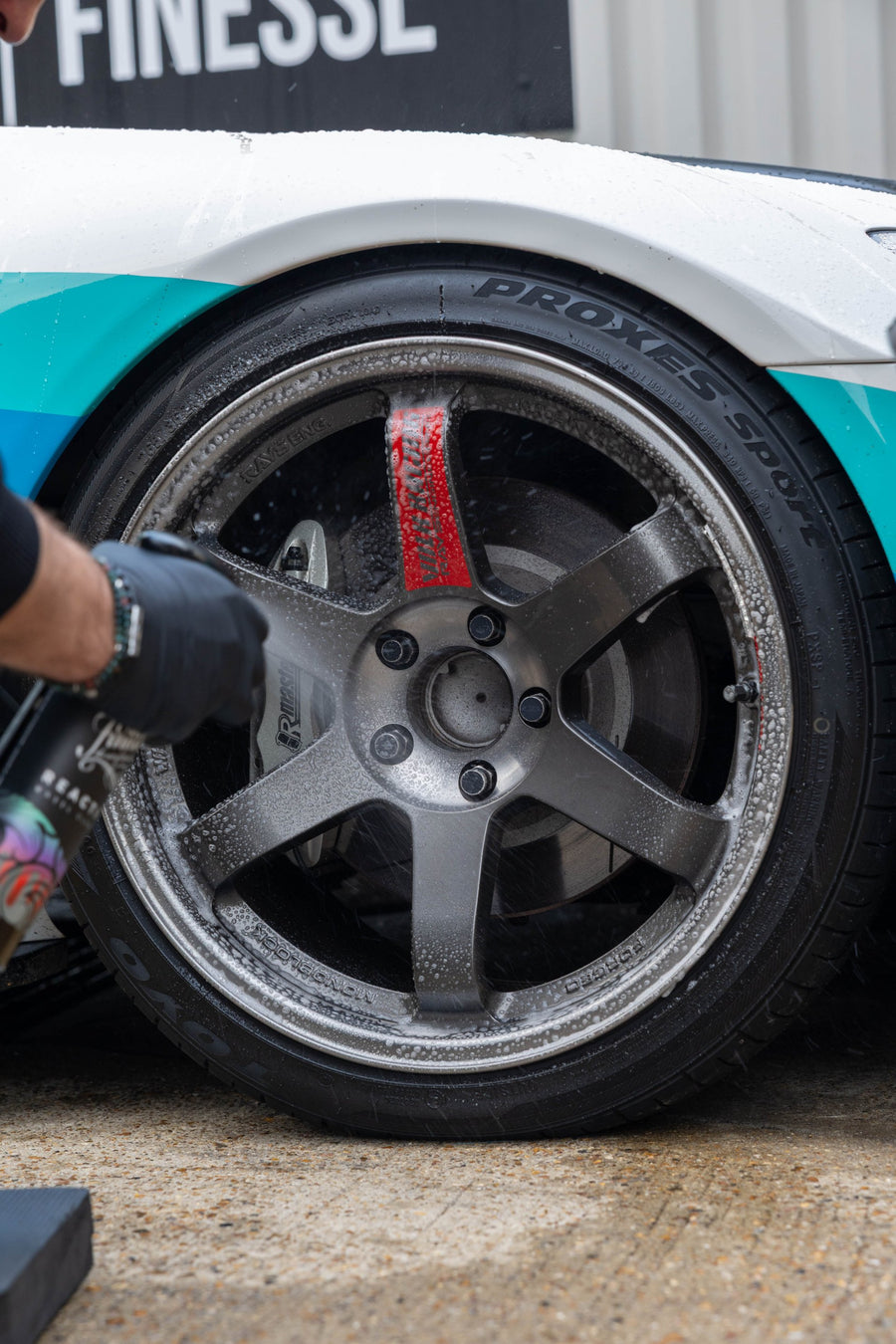 The Complete Beginner's Guide to Car Detailing