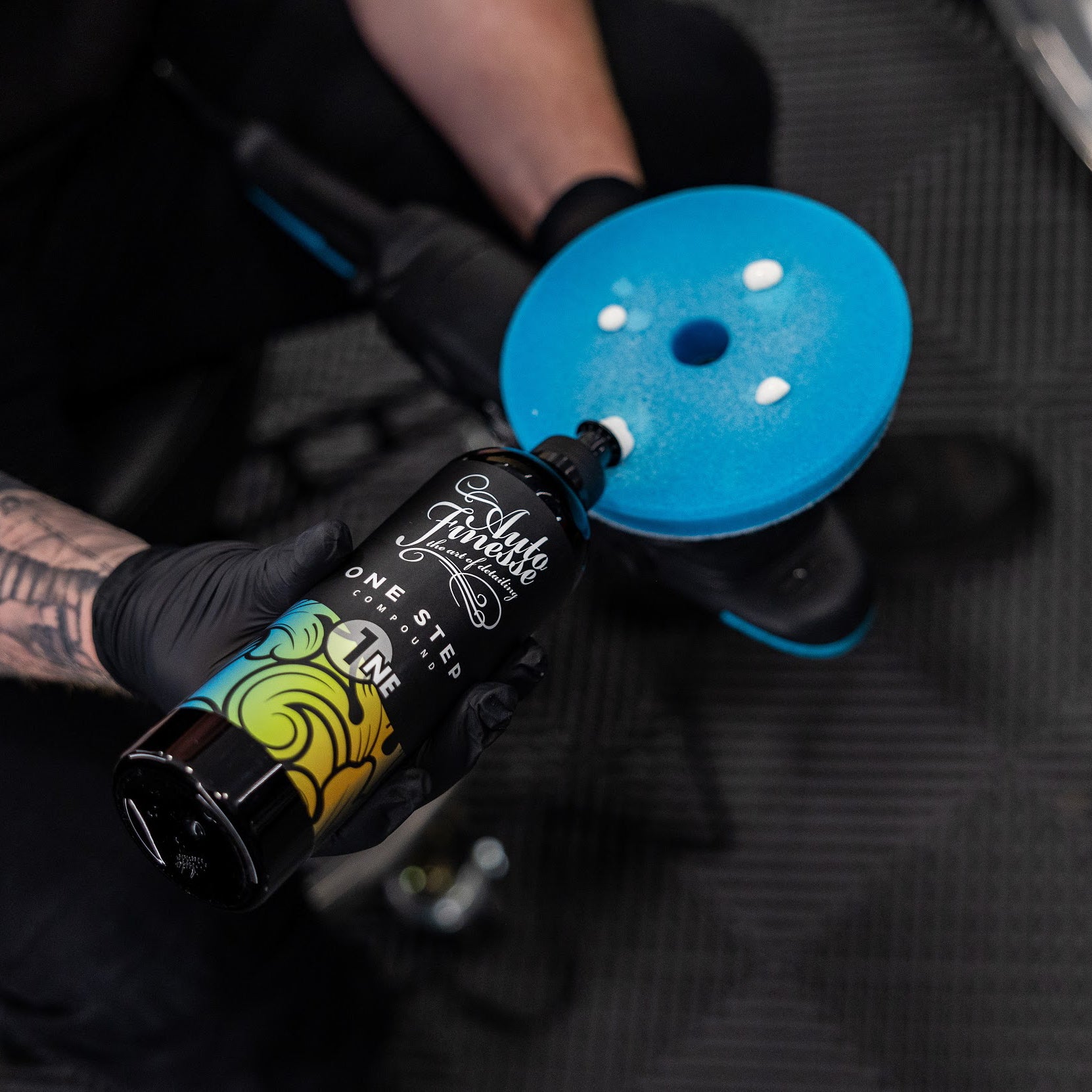 One Step Compound Onto Machine Polisher