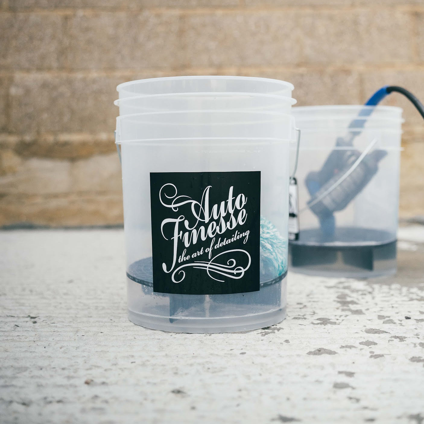 20L Auto Finesse detailing bucket with grit guard and wash mitt
