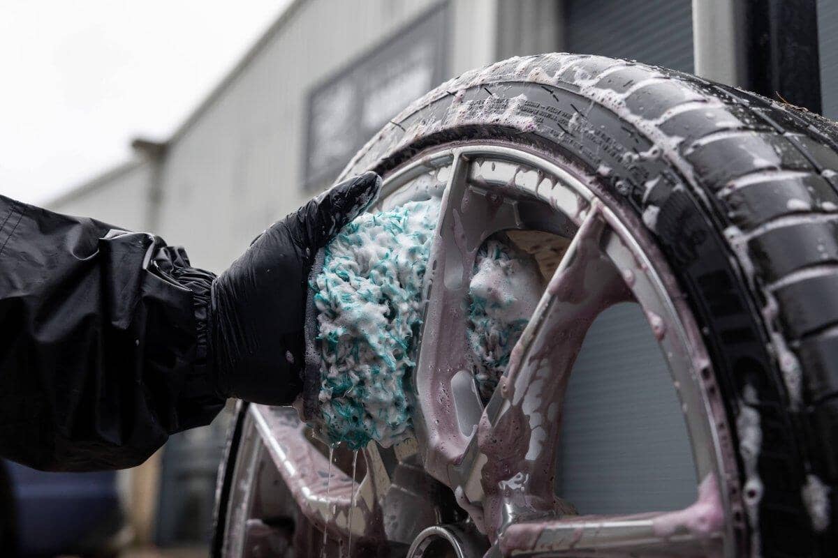 Ultra Plush Car Wheel Mitt