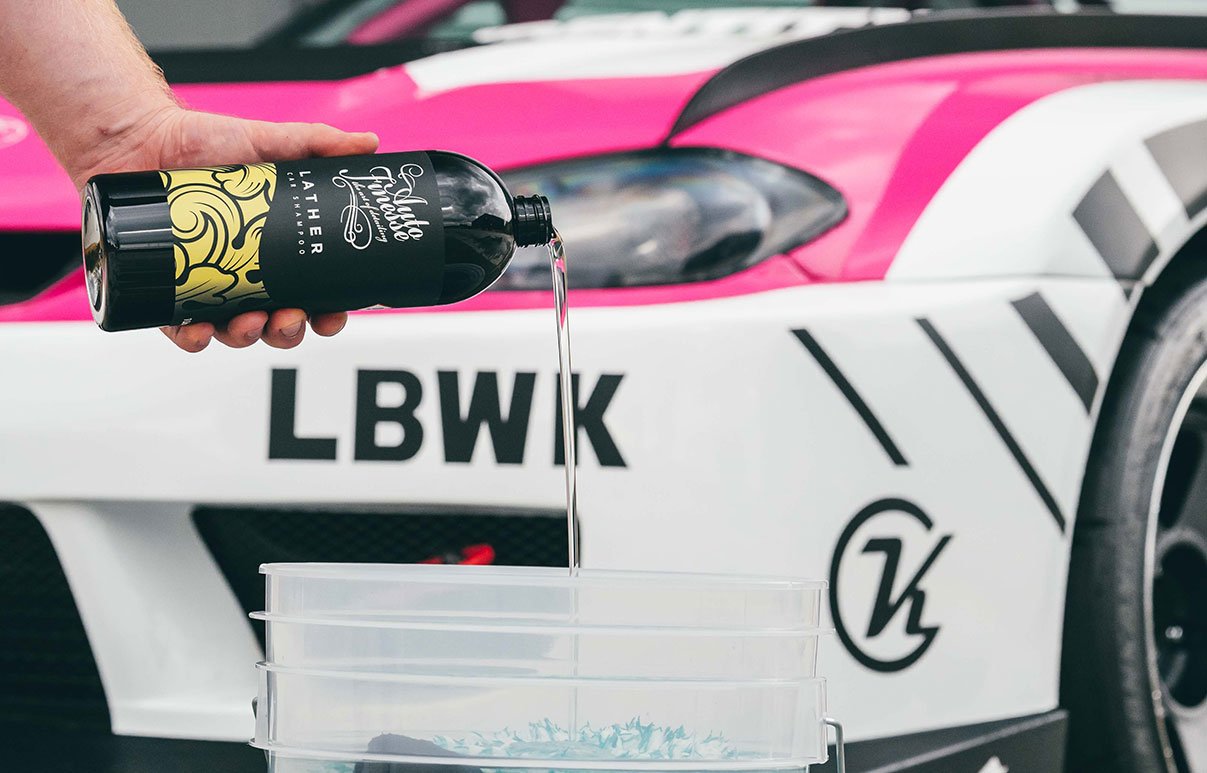 How to Build a Minimalist Car Detailing Kit for Quick Washes?