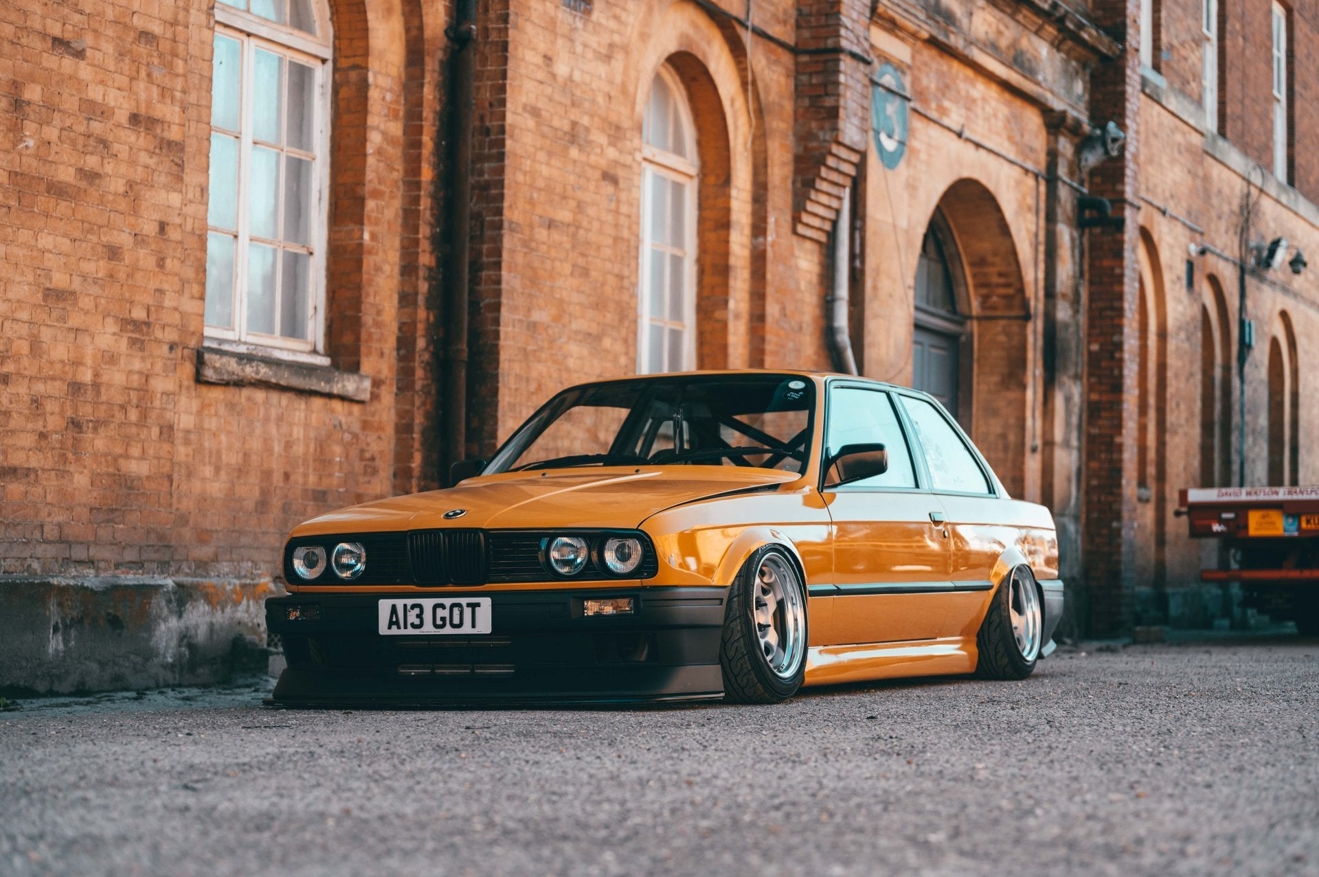 Josh’s BMW E30