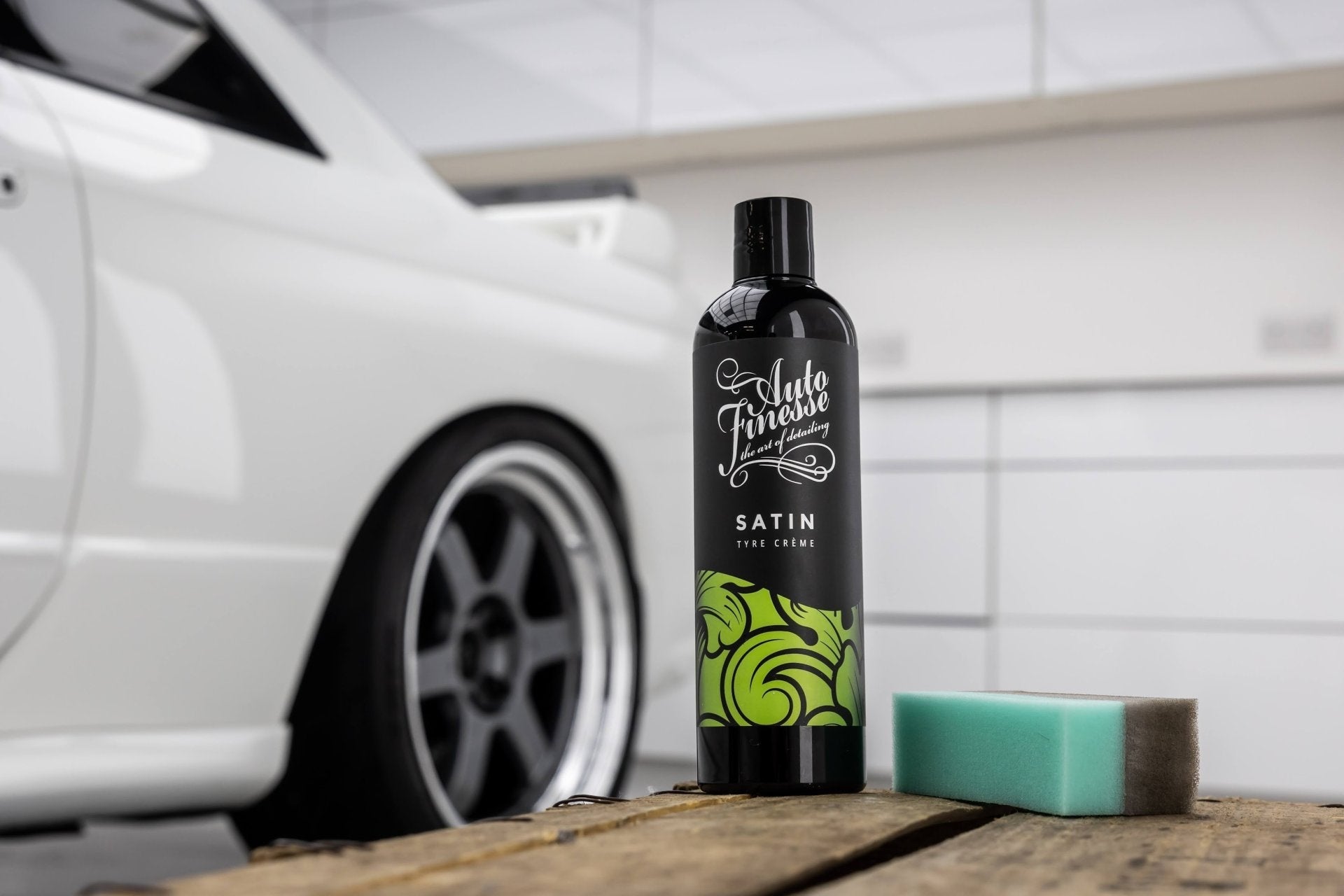 Why Professional Tyre Dressing Should Be Part of Your Detailing Routine image