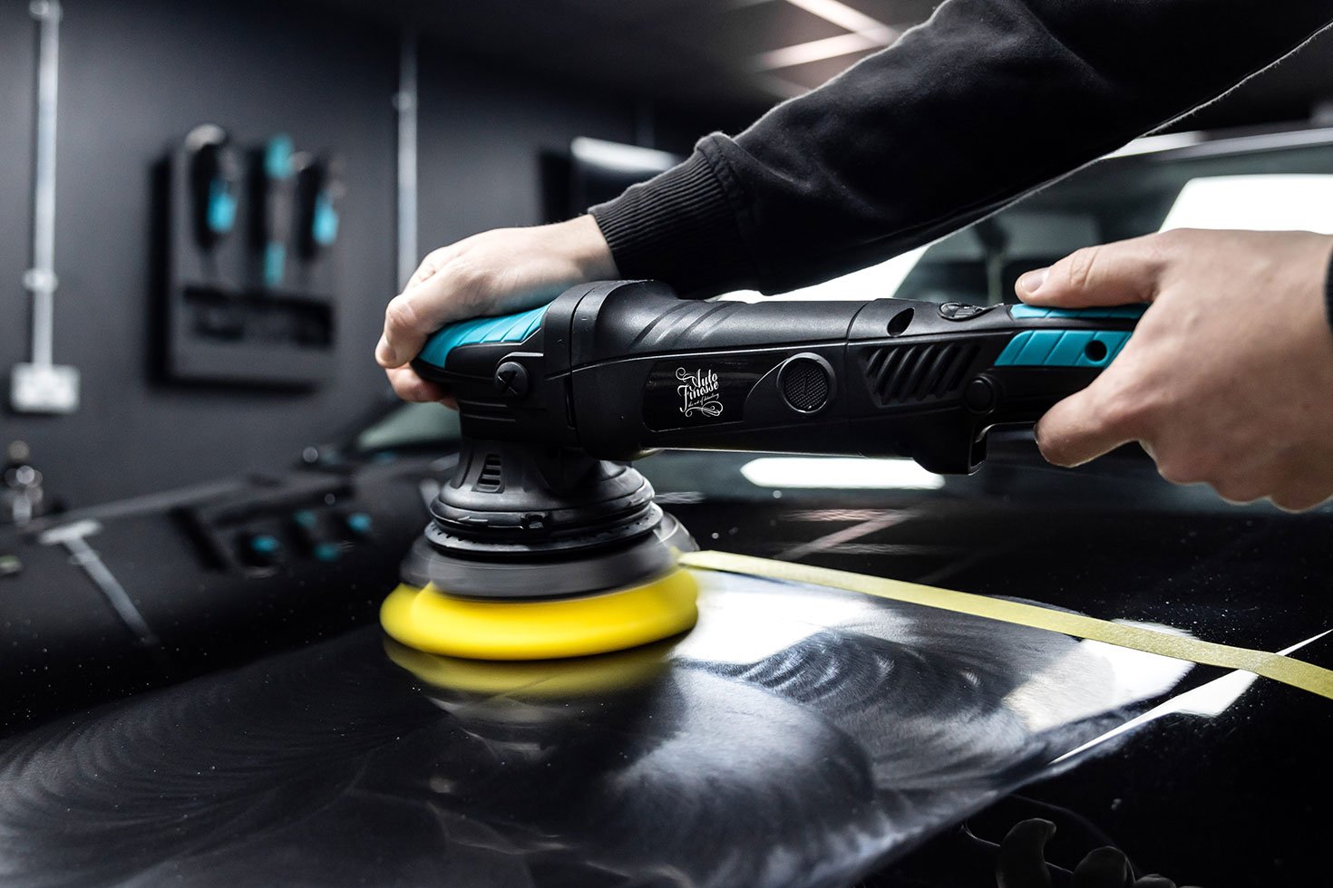 Step-by-Step Guide to Machine Polishing Your Car Like a Professional image