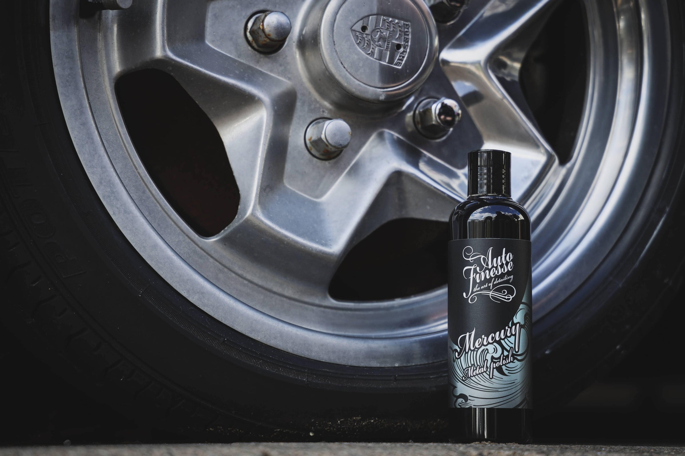 Safely polish away stubborn stains and oxidation and reveal the original lustre of all polished and bare metal surfaces, including specialist wheels, engine parts and exterior brightwork