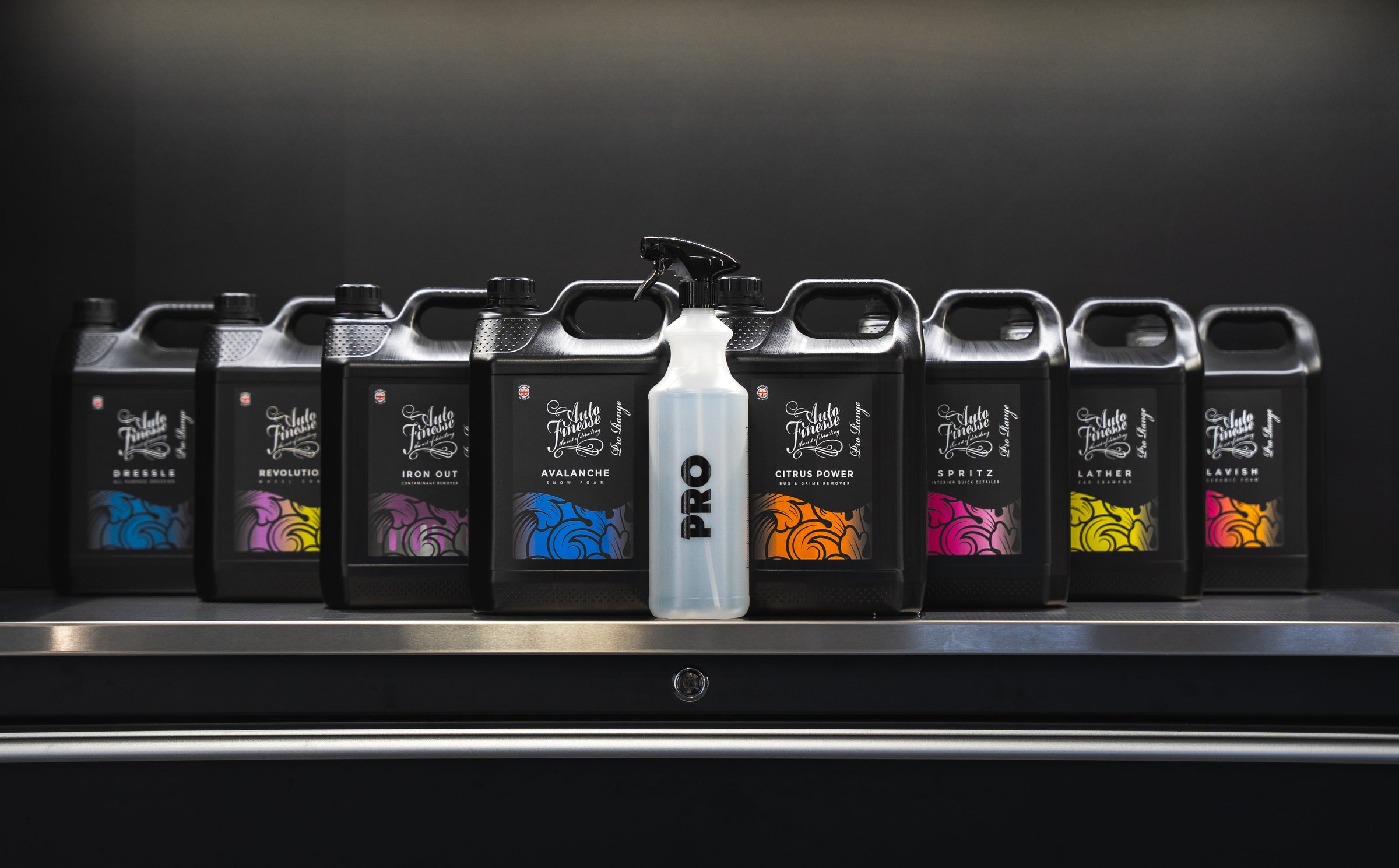 From trigger sprays and towels to brushes, bottles and everyday consumables, keep your workshop stocked with the essentials every professional detailer relies on.