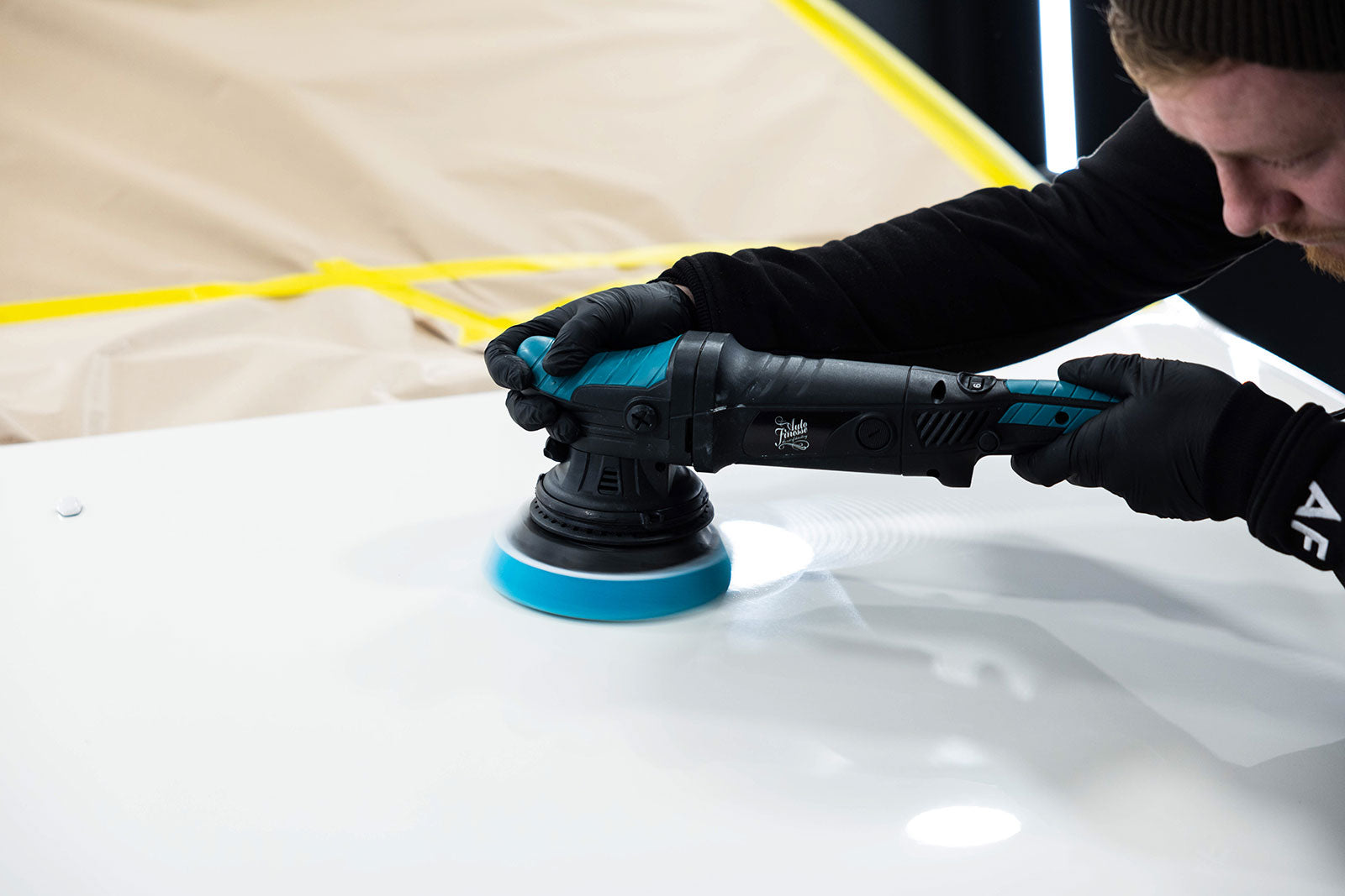 Our professional-grade dual action machine polishers developed for the ultimate control over all types of polishing and paintwork correction processes.