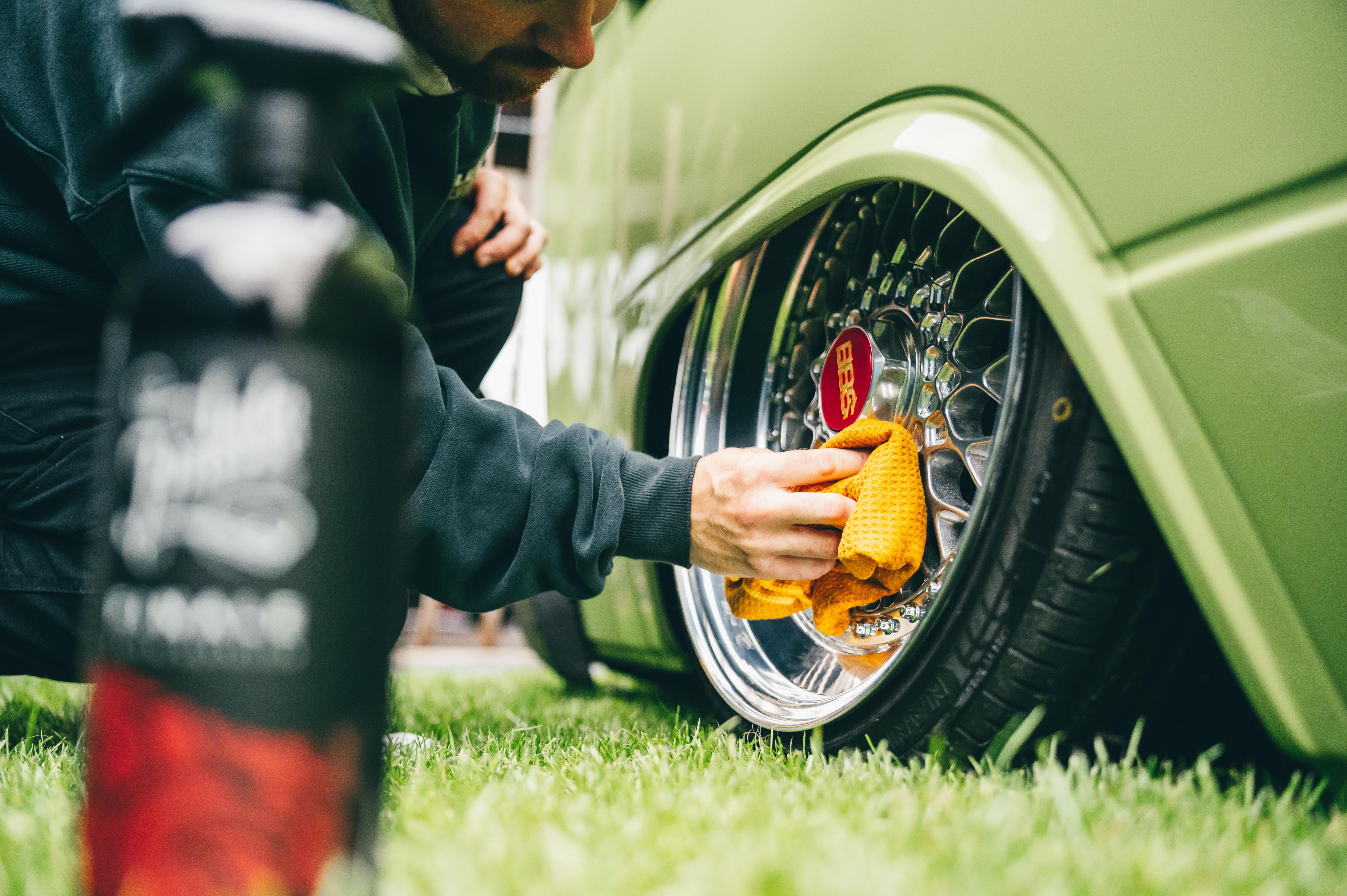 Cleaning Wheels & tyres