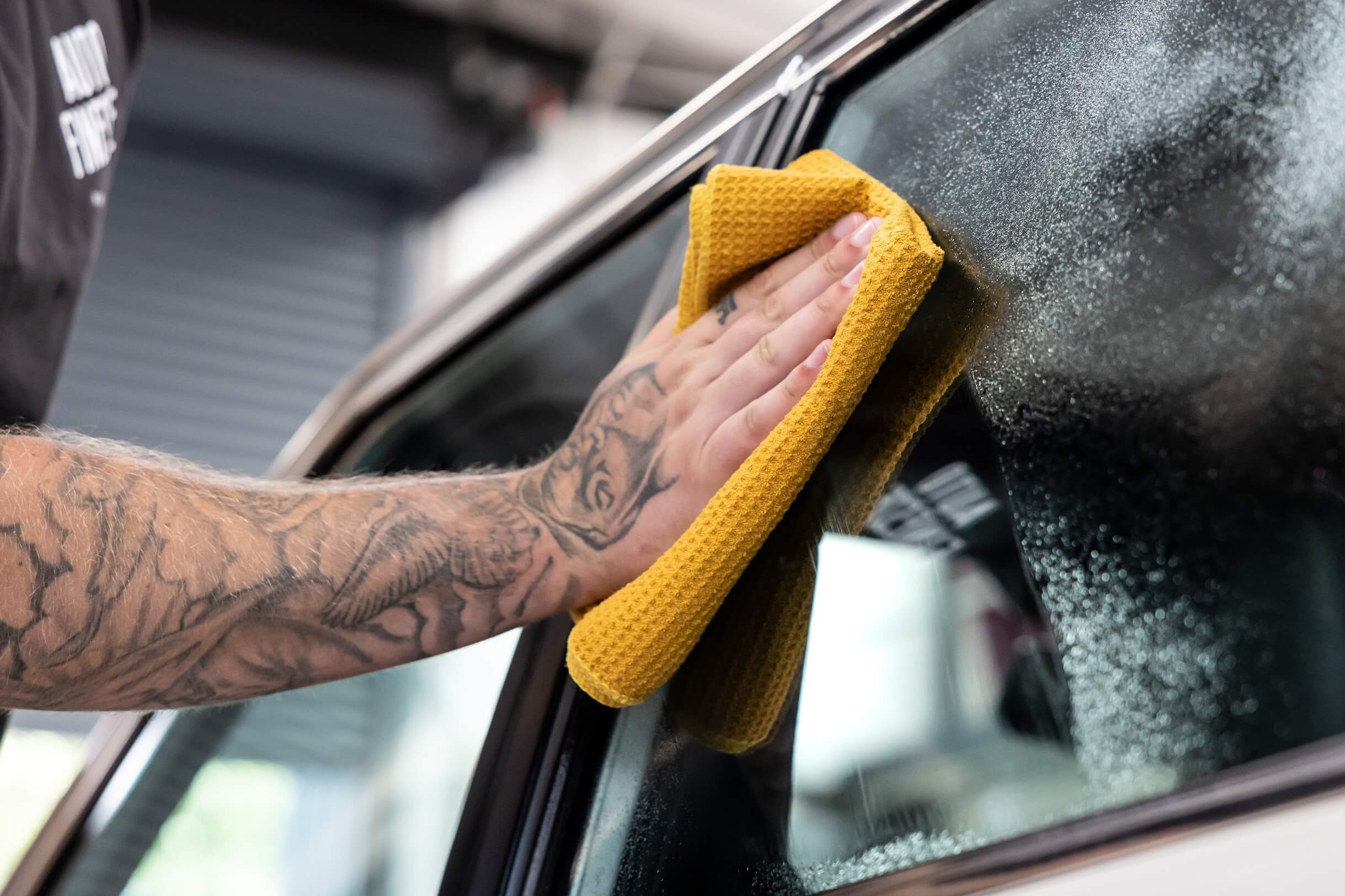 Auto Finesse | Caramics Glass Cleaner - Hydrophobic Rain Protection