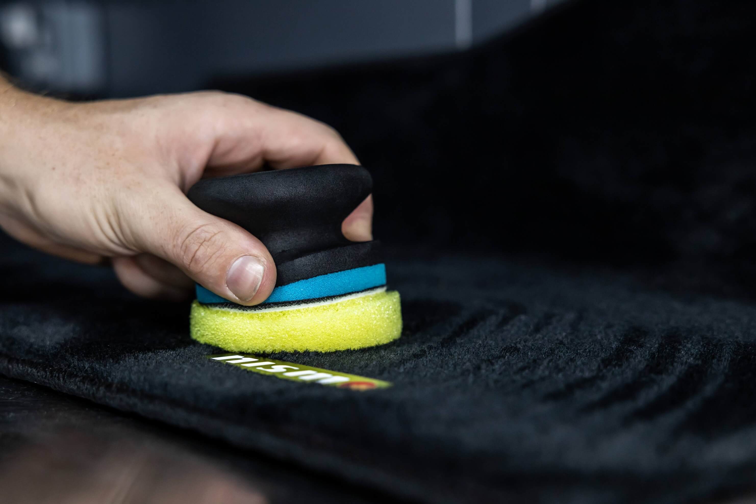 Auto Finesse | Handi Puck Kit for Polishing, Cleaning &amp; Finishing