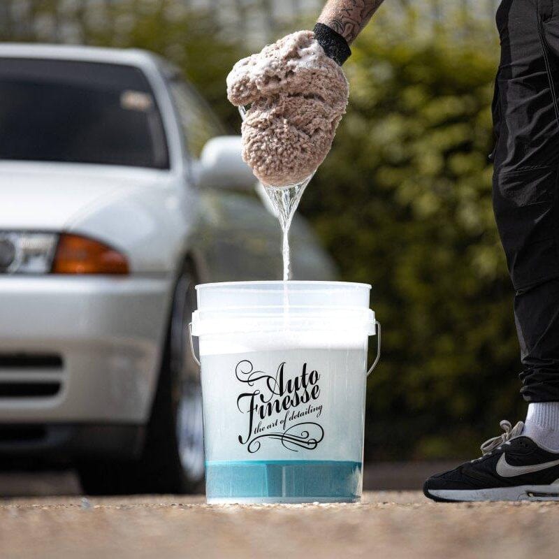 Car Detailing Bucket & Grit Guard | 20L Car Wash Bucket