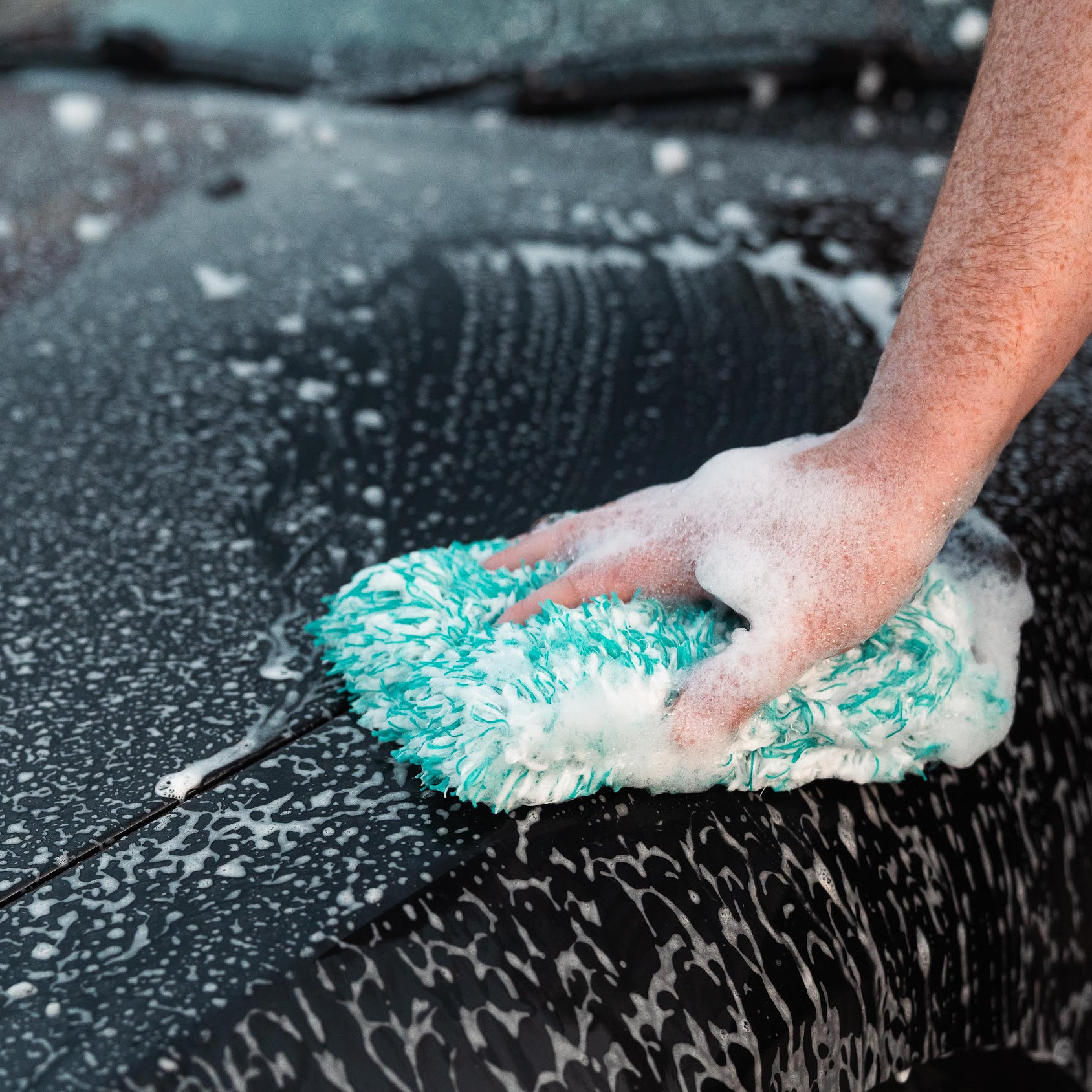 Using Essentials Car Shampoo with Wash Mitt