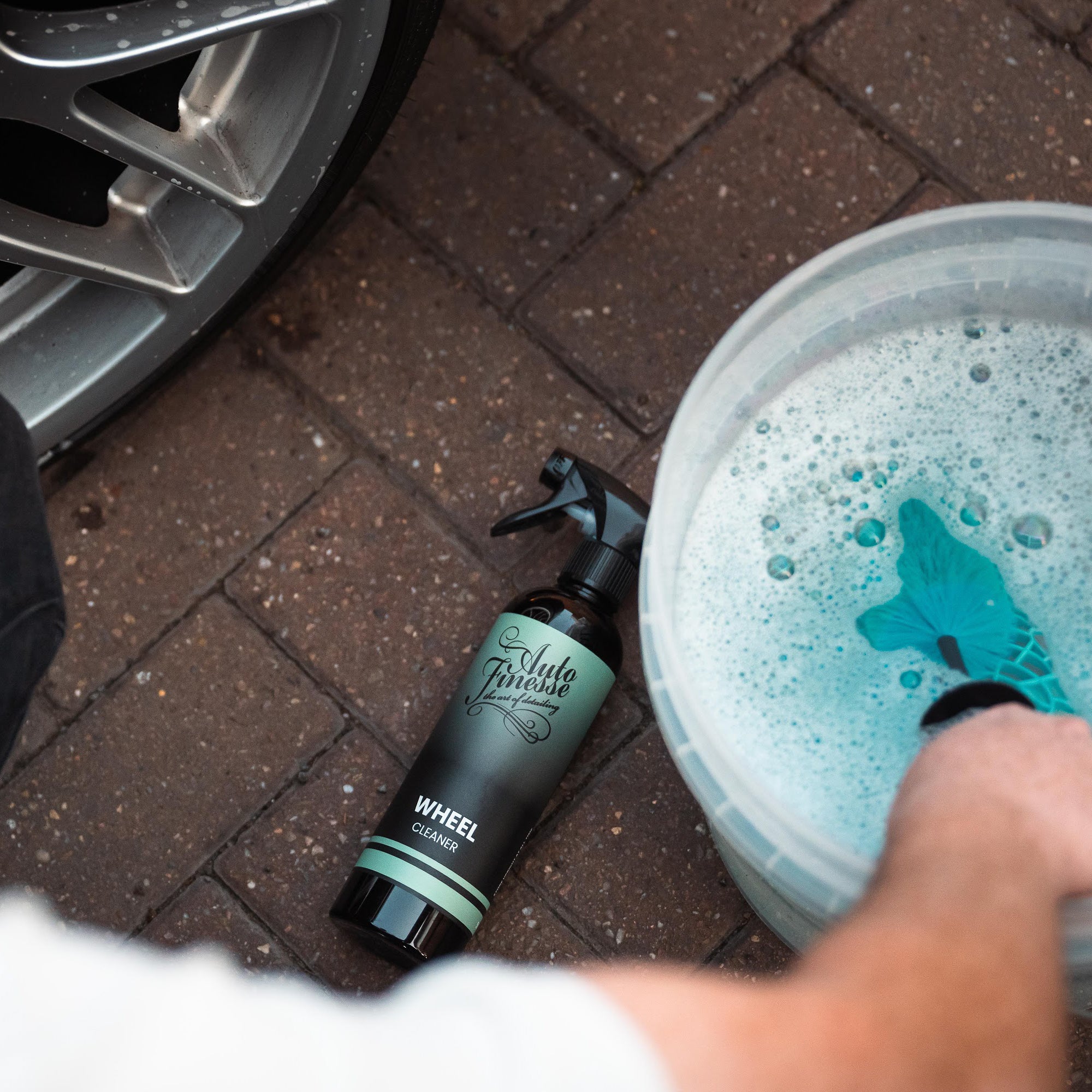 Essentials Wheel Cleaner