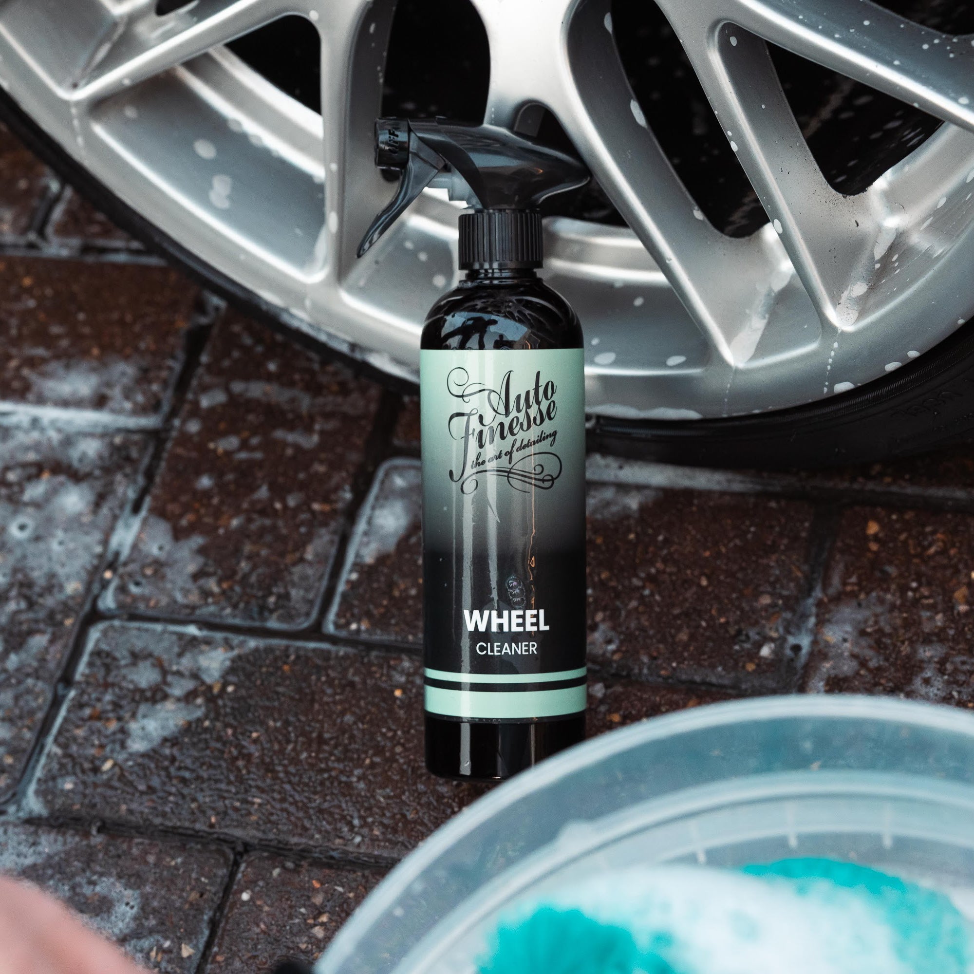 Essentials Wheel Cleaner