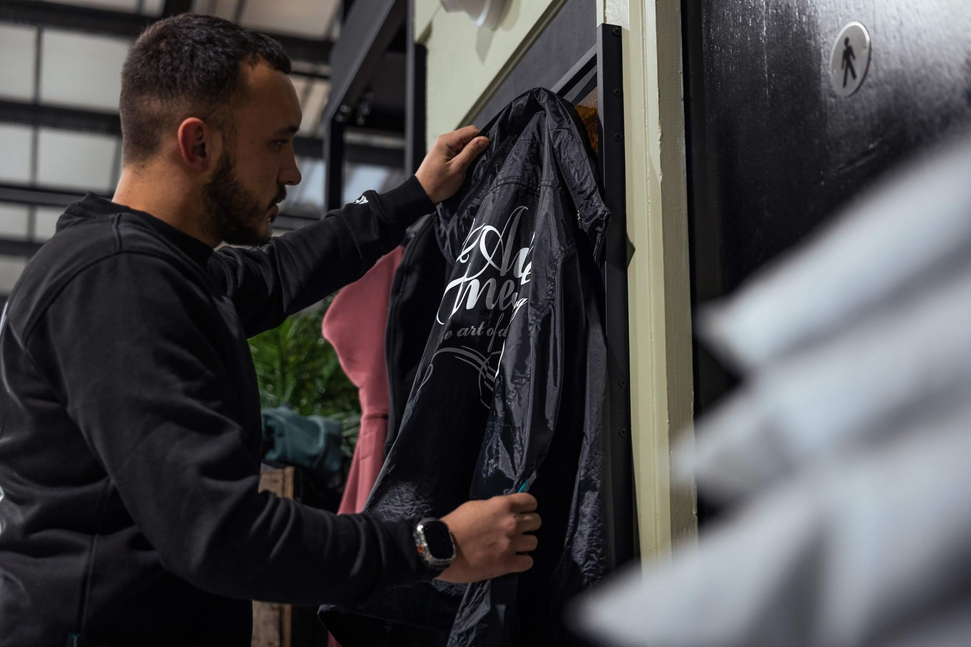 Auto Finesse | The Detailers Windbreaker - 100% Waterproof - Not To Mention 100% Stylish