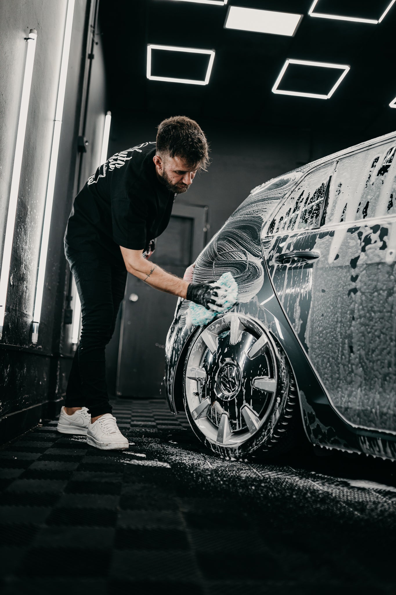 Car Washing with Wash Mitt