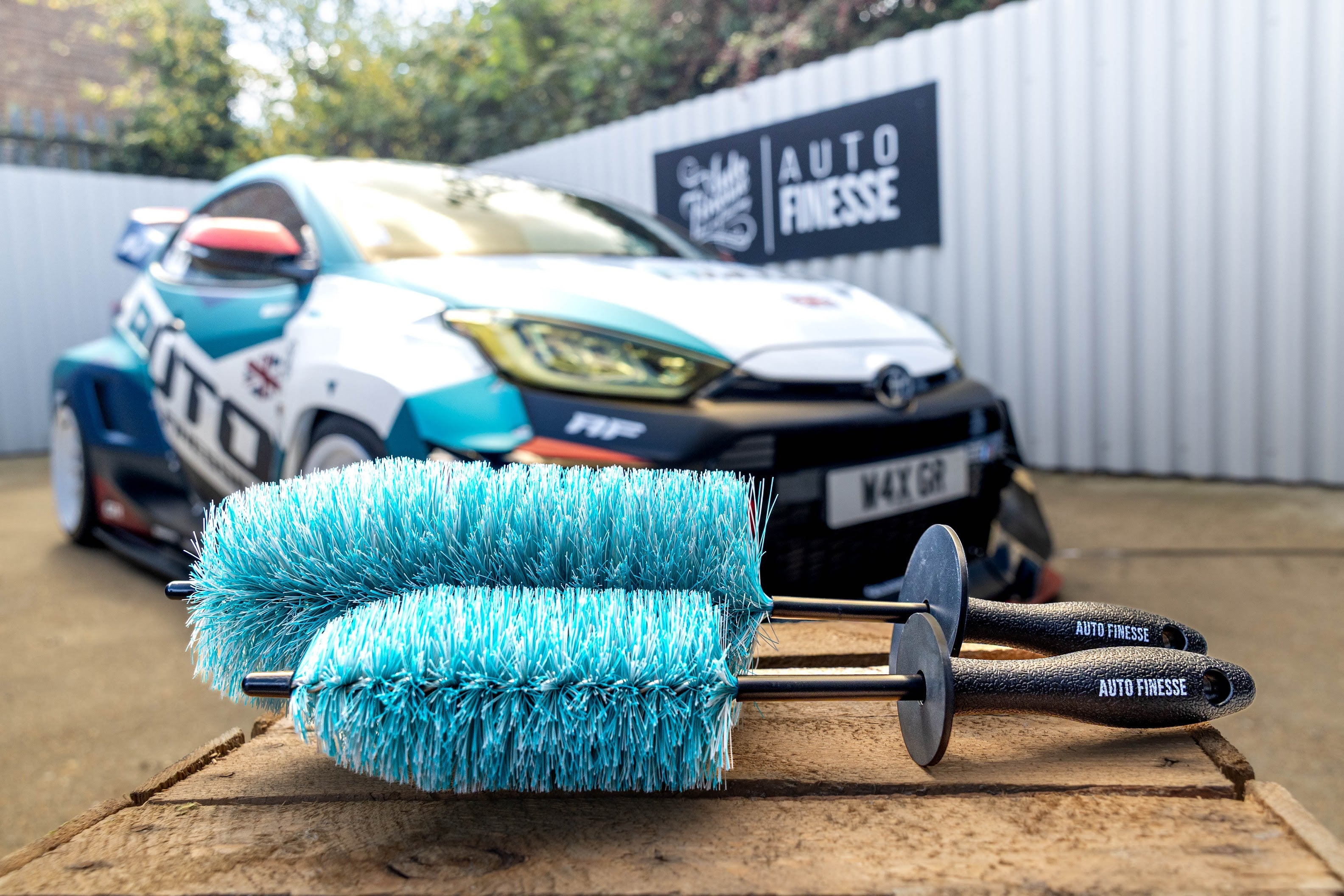 Auto Finesse | Barrel Brush | Ultimate Deep Wheel Cleaning Brush
