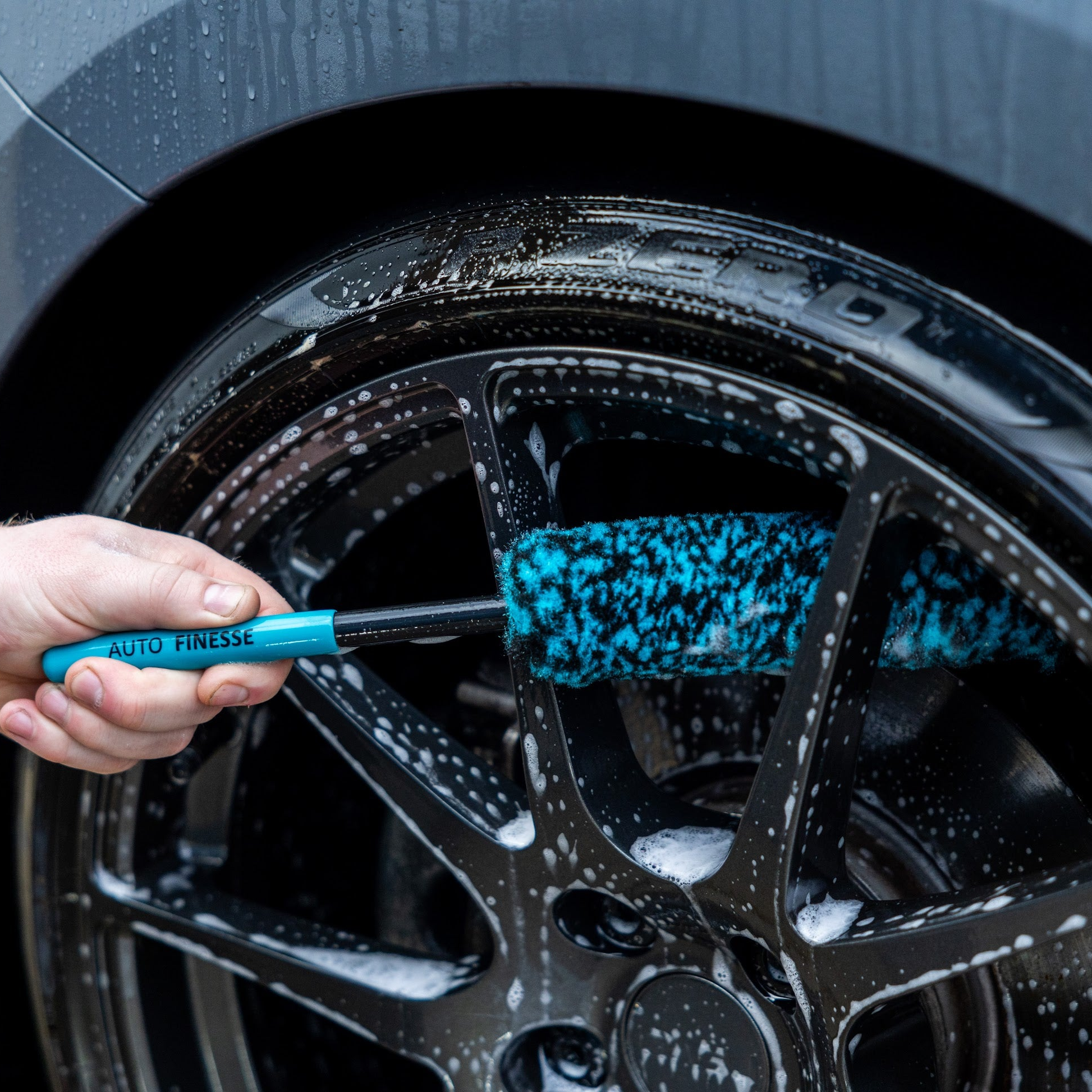 Microfibre Wheel Brush_ In Use