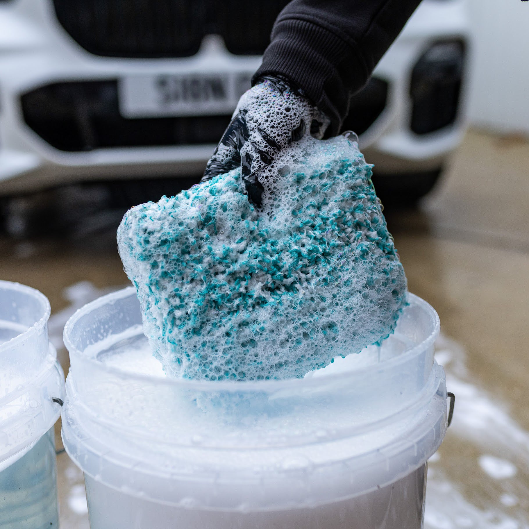 plush-wash-pad-scratch-free-car-cleaning