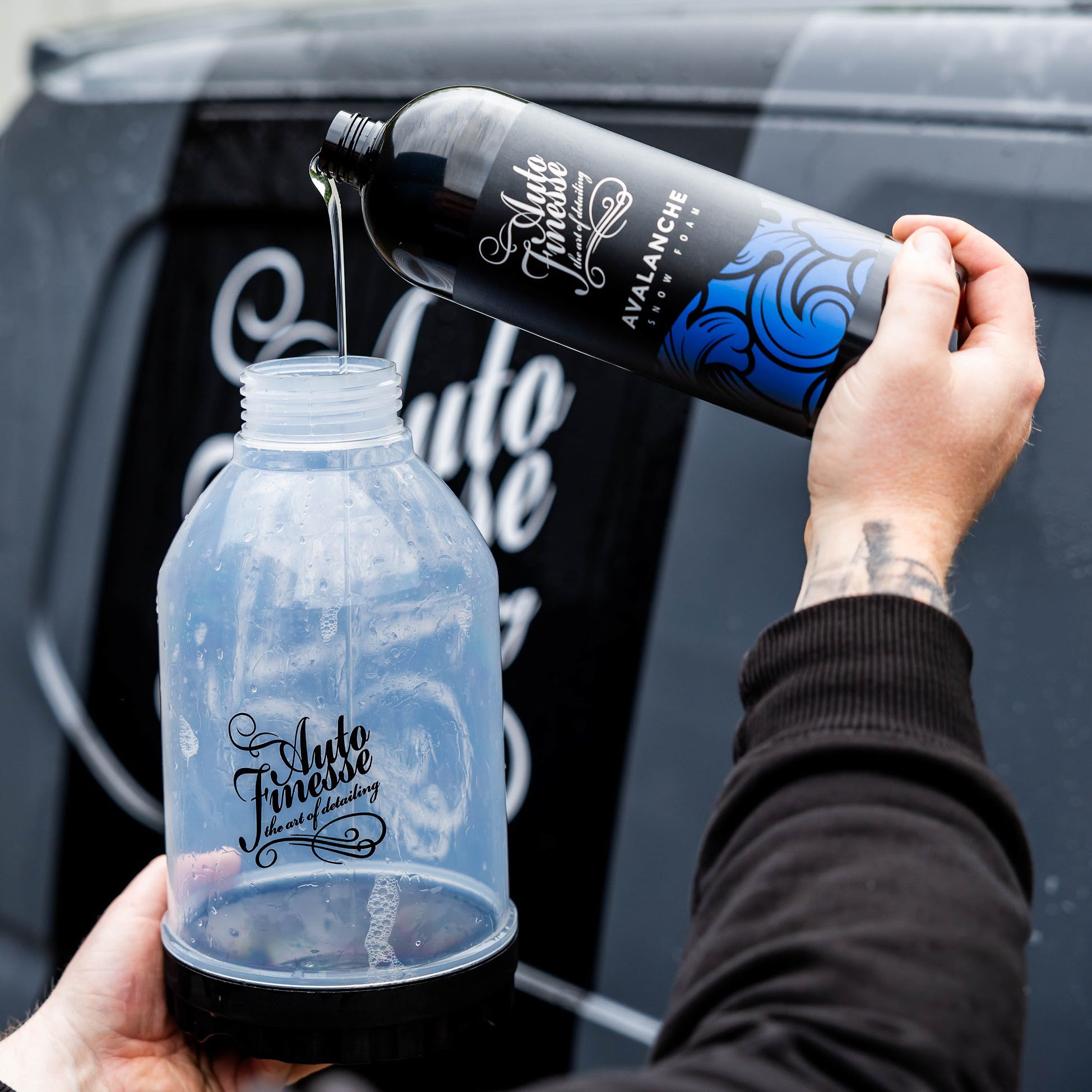 Power Foam Kit - Avalanche Snow Foam Pouring into Foaming Pump Sprayer