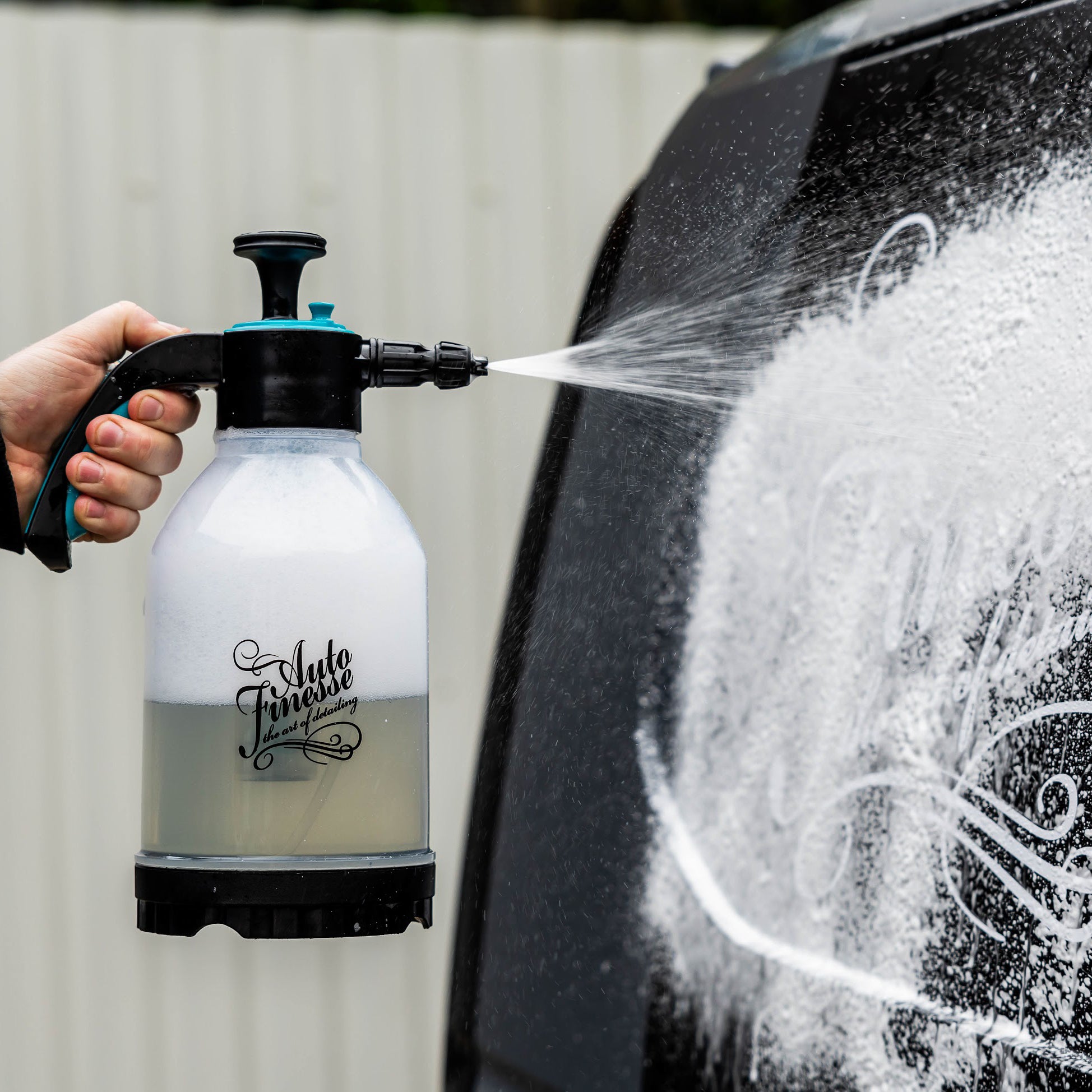 Power Foam Kit - Applying Snow Foam