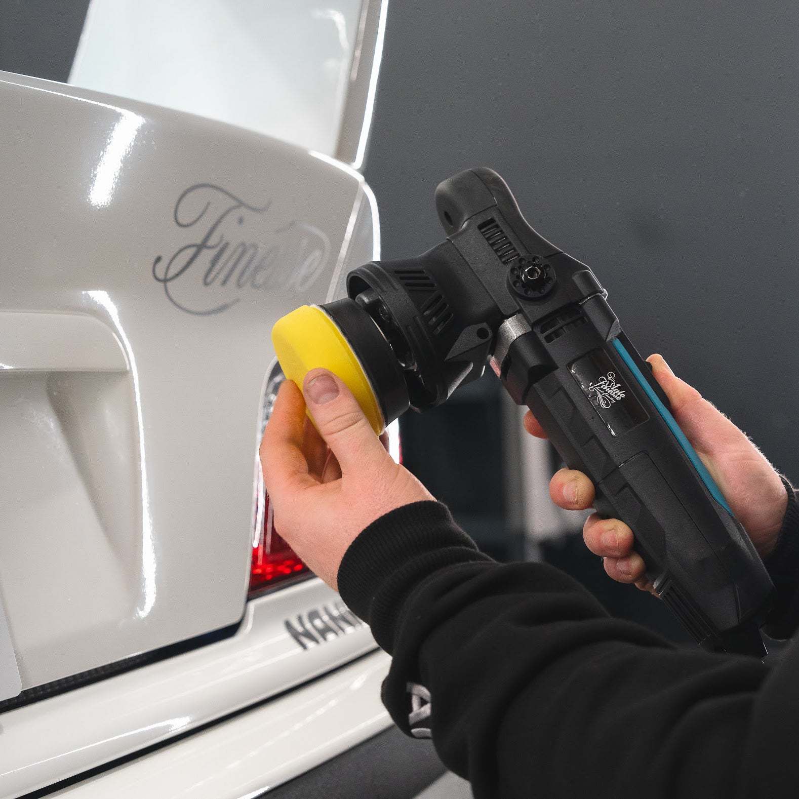 Machine Polishing Pads Yellow_ In Use