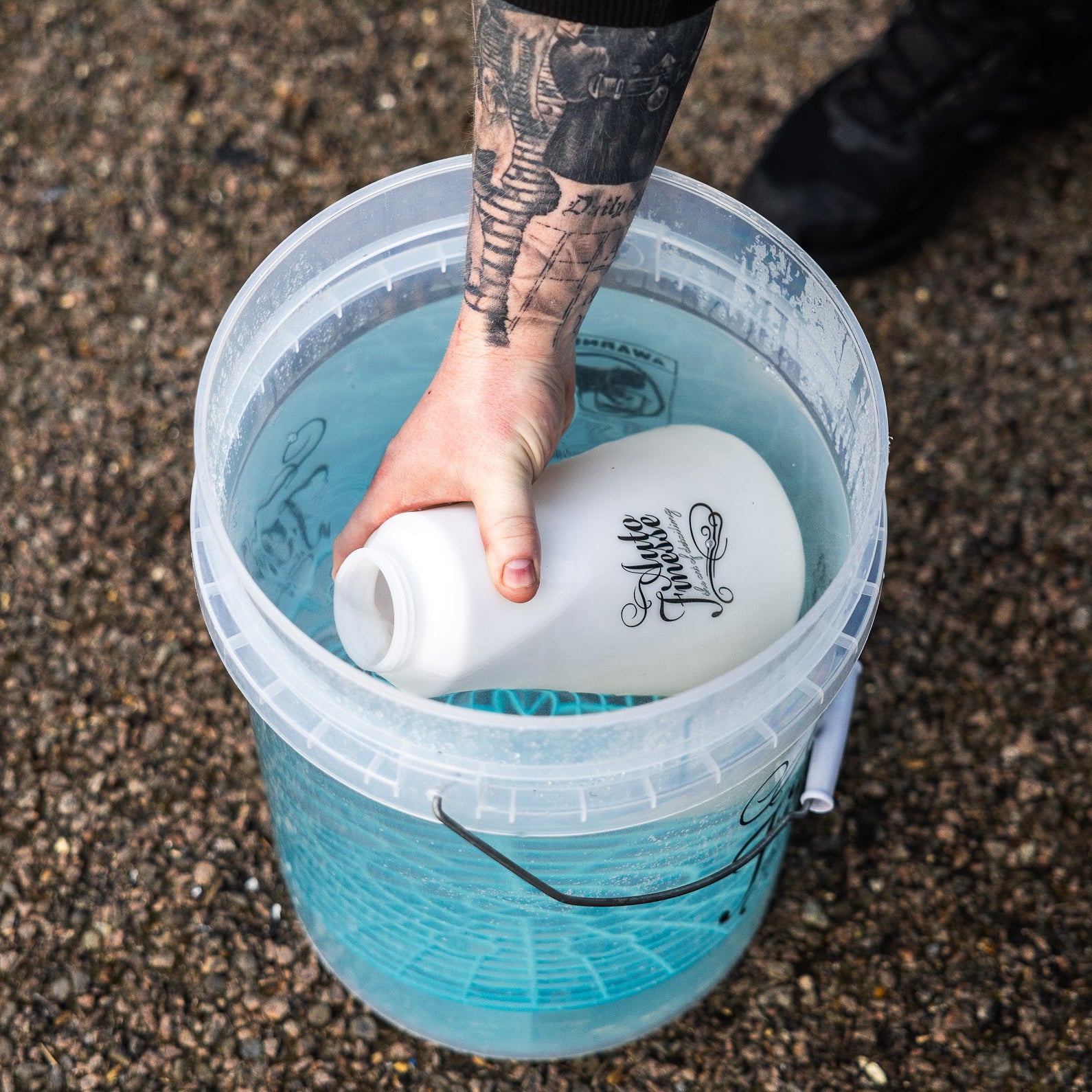 Snow Foam Lance_ Filling Up form the Bucket