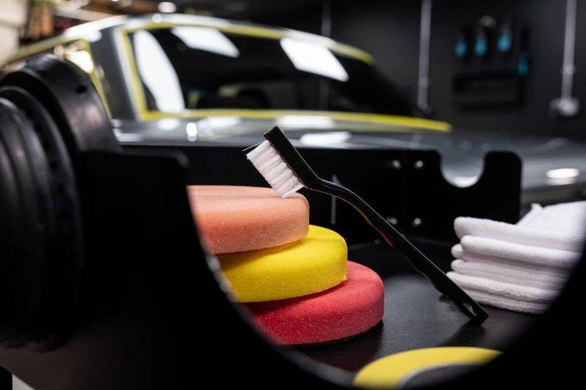 Cleaning Brush For Polishing Pads