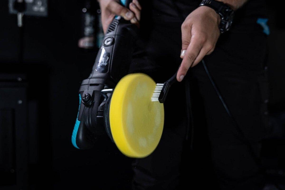 Cleaning Brush For Polishing Pads