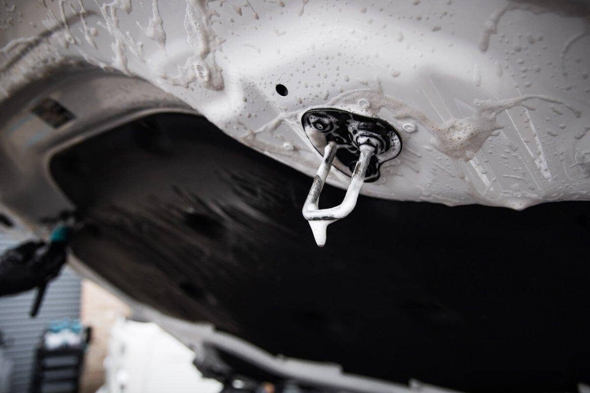 Engine Bay Detailing Kit Degrease, Cleanse & Dress