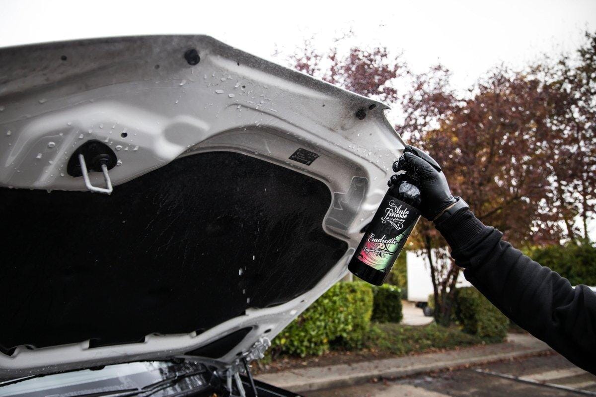 Engine Bay Detailing Kit Degrease, Cleanse & Dress